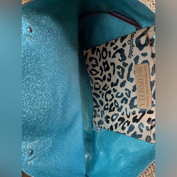 Consuela Handbag - Picture 3 of 4